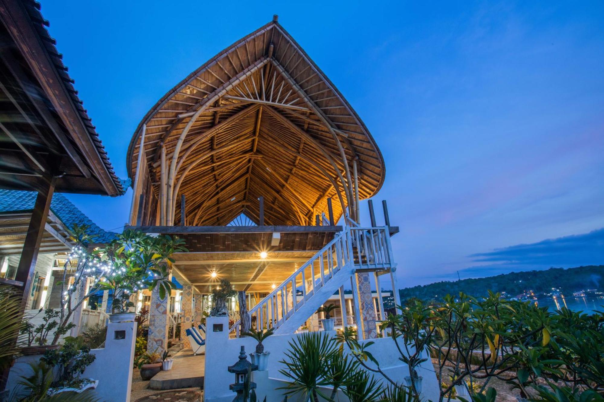 Nusa View - Oceanfront Rentals Lembongan Exterior foto